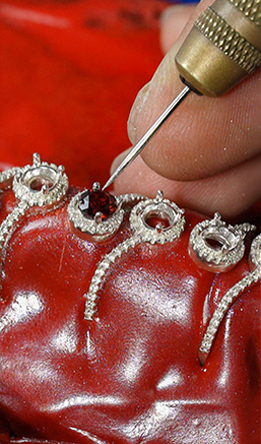 custom jewelry stone setting