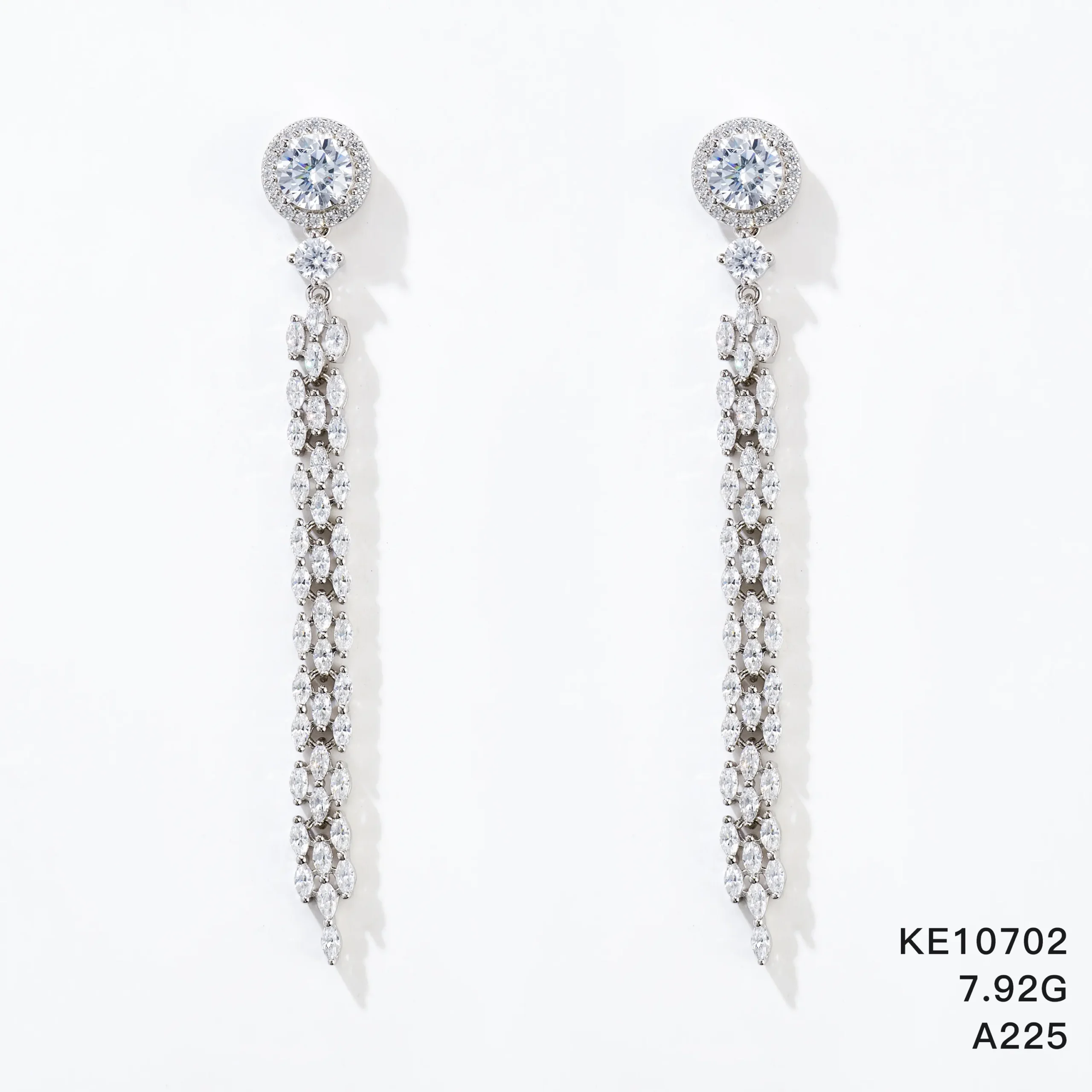 KE10702