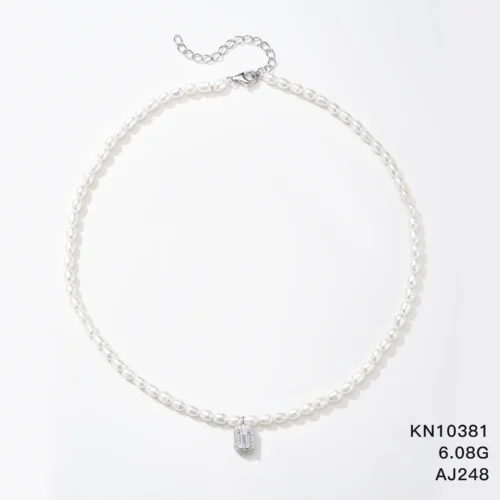 KN10381