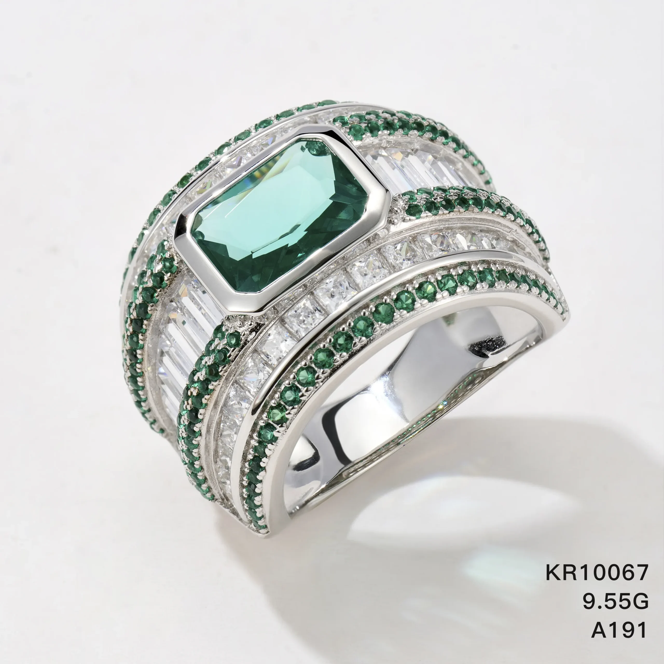 KR10067