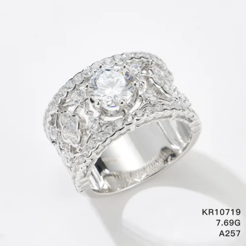 KR10719