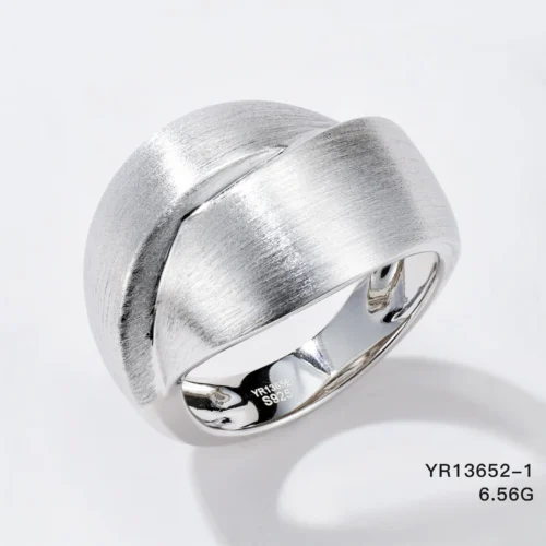 YR13652-1