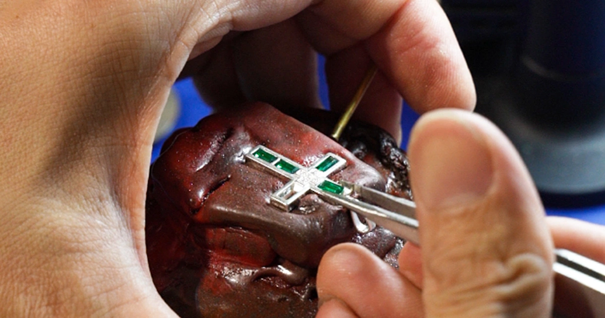 custom jewelry manufacturer