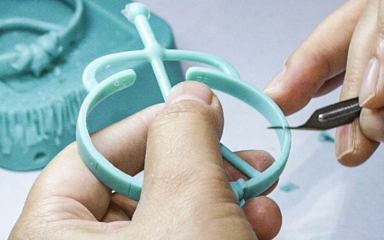 a bracelet wax for custom jewelry production