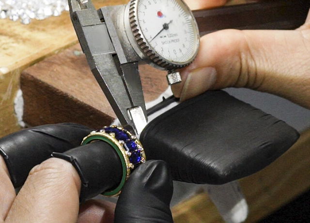 Custom diamond jewelry manufacturing