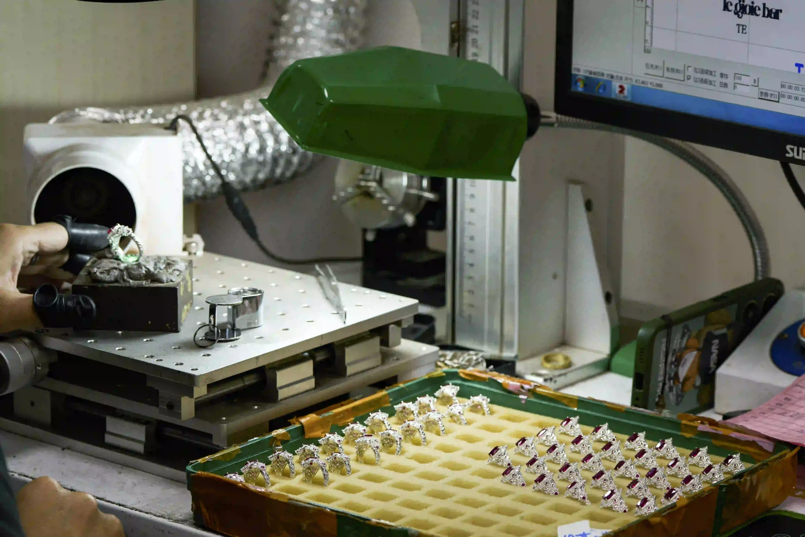 Private label jewelry manufacturing for jewelry brands